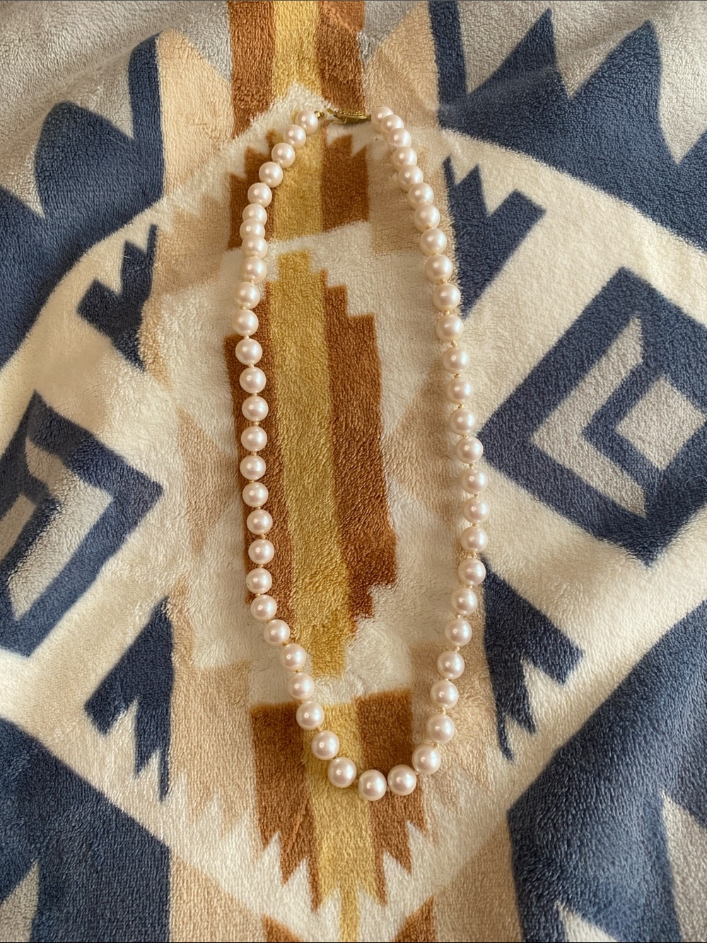Lustrous faux White Pearl Strand Necklace - Timeless Elegance